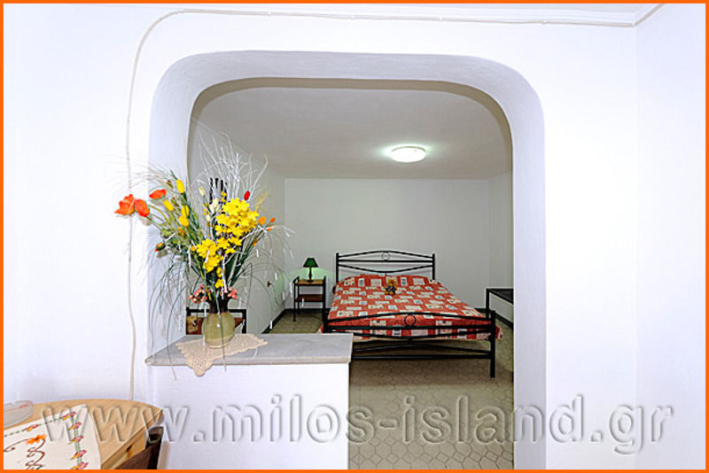 Iremia Rooms Adamantas  Buitenkant foto